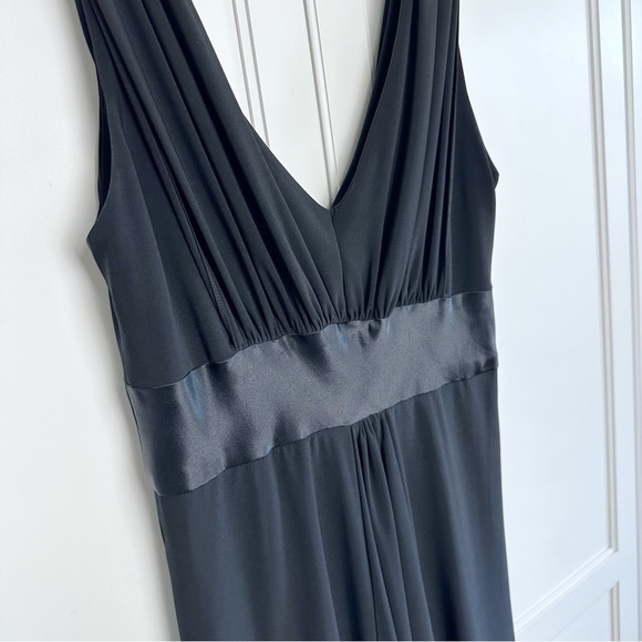 Jones New York Little Black Dress V-Neck Size 4 - Picture 6 of 9